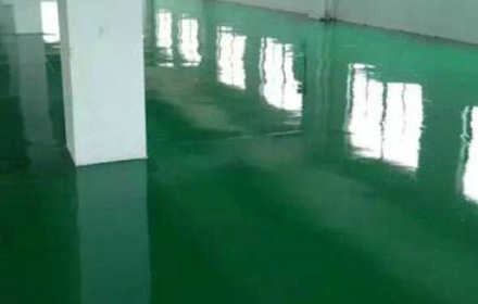 環(huán)氧地坪漆施工后平整度不夠高的原因是什么？